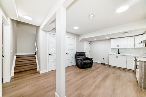 35 Waterford Manor, Chestermere, AB - Indoor