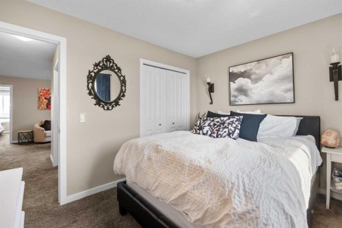 534 River Heights Crescent, Cochrane, AB - Indoor Photo Showing Bedroom