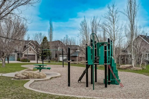 8050 Cougar Ridge Avenue Sw, Calgary, AB - Outdoor
