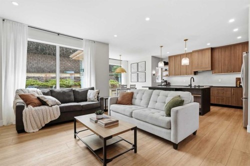 15 Valley Stream Manor Nw, Calgary, AB - Indoor Photo Showing Living Room