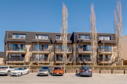 58-3519 49 Street NW Calgary, AB T3A 2C7