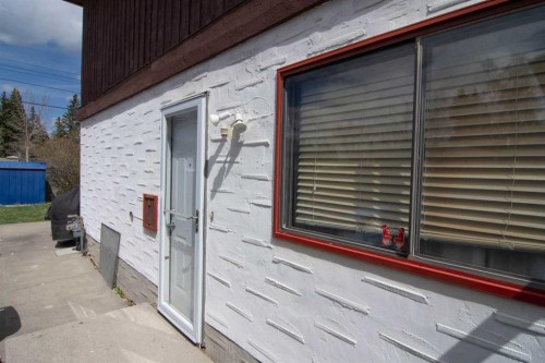 2716 Cedar Ridge Drive Sw, Calgary, AB 