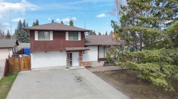2716 Cedar Ridge Drive SW Calgary, AB T2W 1X6