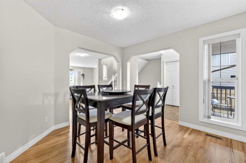 99 Evansmeade Crescent Nw, Calgary, AB - Indoor Photo Showing Dining Room