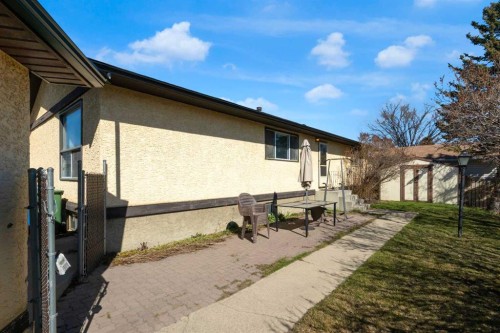 549 Rundleville Place Ne, Calgary, AB - Outdoor With Exterior