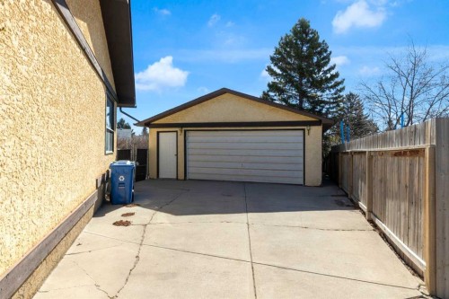 549 Rundleville Place Ne, Calgary, AB - Outdoor With Exterior