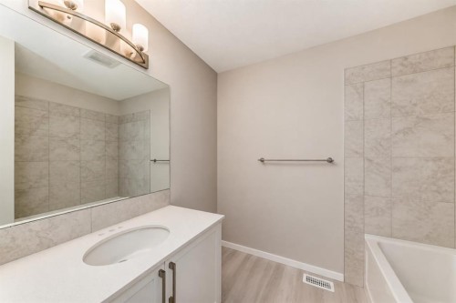 202-245 Redstone Walk Ne, Calgary, AB - Indoor Photo Showing Bathroom