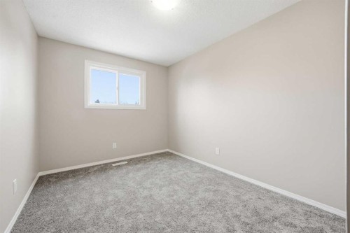 92-203 Lynnview Road Se, Calgary, AB - Indoor Photo Showing Other Room