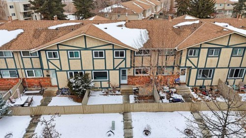 92-203 Lynnview Road Se, Calgary, AB - Outdoor