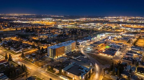 121 42 Avenue Ne, Calgary, AB - Outdoor With View