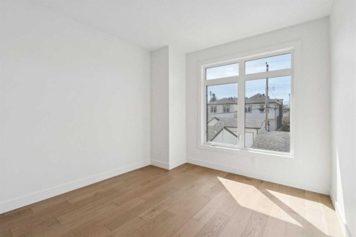 645 36 Street Sw, Calgary, AB - Indoor Photo Showing Other Room