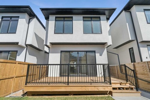 645 36 Street Sw, Calgary, AB - Outdoor With Exterior