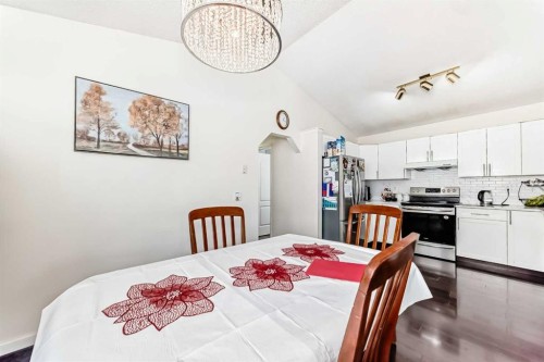 38 San Diego Way Ne, Calgary, AB - Indoor Photo Showing Dining Room