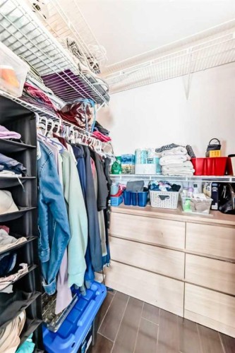 38 San Diego Way Ne, Calgary, AB - Indoor With Storage
