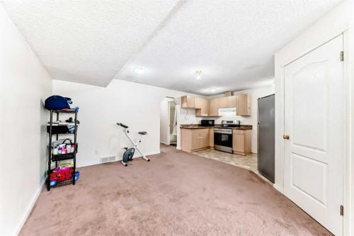 38 San Diego Way Ne, Calgary, AB - Indoor Photo Showing Other Room