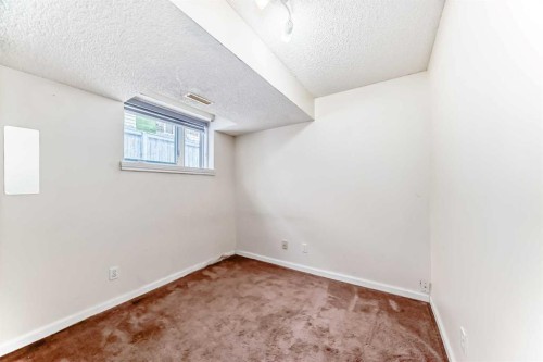 38 San Diego Way Ne, Calgary, AB - Indoor Photo Showing Other Room