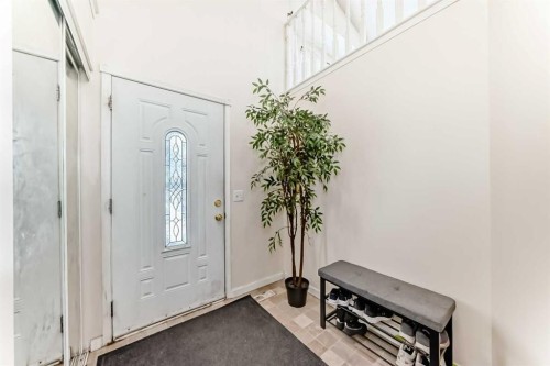 38 San Diego Way Ne, Calgary, AB - Indoor Photo Showing Other Room