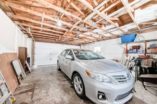 38 San Diego Way Ne, Calgary, AB - Indoor Photo Showing Garage