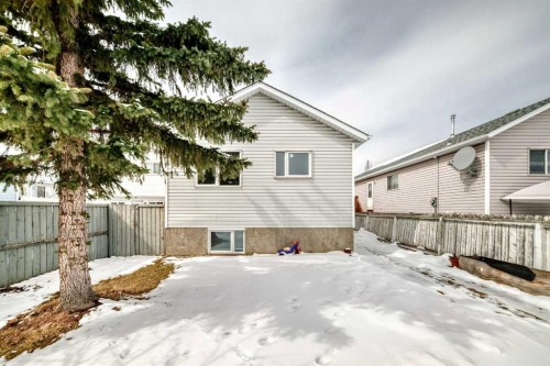 38 San Diego Way Ne, Calgary, AB - Outdoor