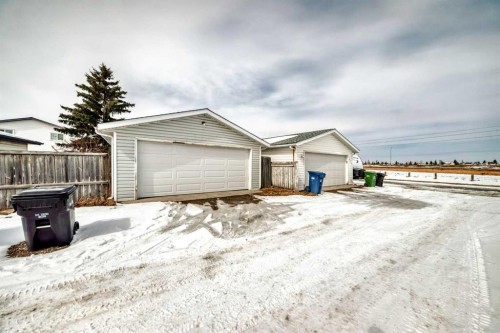 38 San Diego Way Ne, Calgary, AB - Outdoor