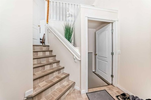 38 San Diego Way Ne, Calgary, AB - Indoor Photo Showing Other Room