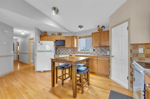 189 Applemead Close Se, Calgary, AB - Indoor Photo Showing Kitchen With Double Sink