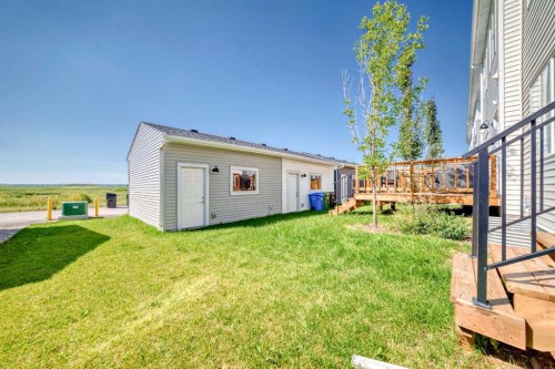 7403 202 Avenue Se, Calgary, AB - Outdoor
