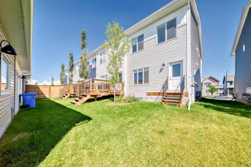 7403 202 Avenue Se, Calgary, AB - Outdoor