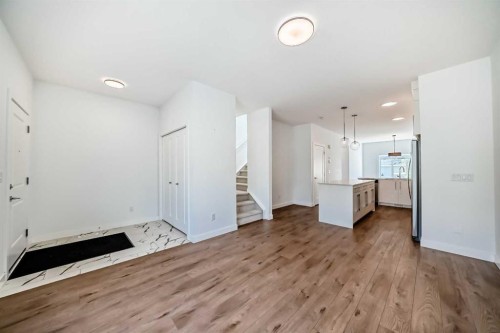 7403 202 Avenue Se, Calgary, AB - Indoor Photo Showing Other Room