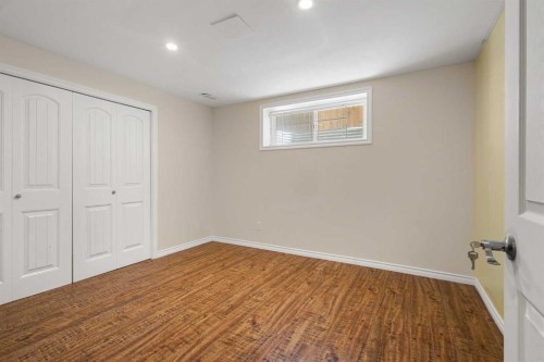 92 Covehaven Terrace Ne, Calgary, AB - Indoor Photo Showing Other Room