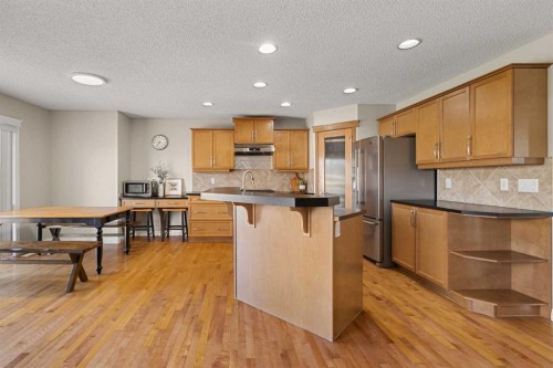 92 Covehaven Terrace Ne, Calgary, AB - Indoor Photo Showing Kitchen