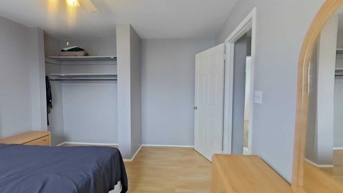 309 52 Avenue West, Claresholm, AB - Indoor