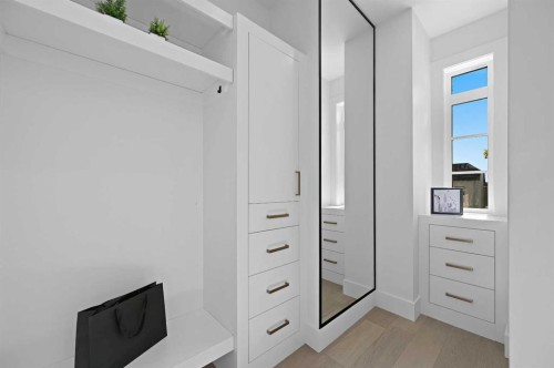 2708 18 Street Nw, Calgary, AB - Indoor Photo Showing Other Room