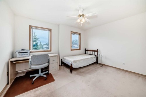 83 Hawkmount Green Nw, Calgary, AB - Indoor Photo Showing Bedroom