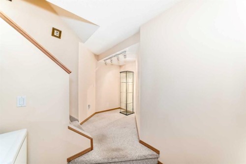83 Hawkmount Green Nw, Calgary, AB - Indoor Photo Showing Other Room
