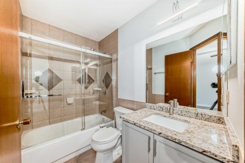 11323 Coventry Boulevard Ne, Calgary, AB - Indoor Photo Showing Bathroom