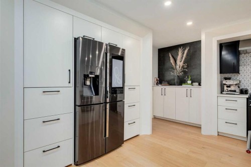 1206 Varsity Estates Road Nw, Calgary, AB - Indoor Photo Showing Kitchen