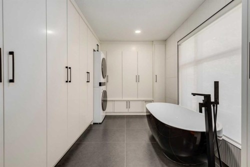 1206 Varsity Estates Road Nw, Calgary, AB - Indoor Photo Showing Other Room
