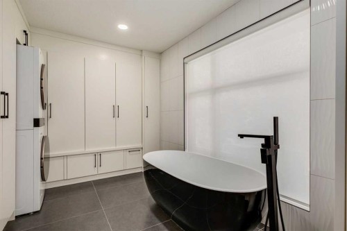 1206 Varsity Estates Road Nw, Calgary, AB - Indoor Photo Showing Other Room