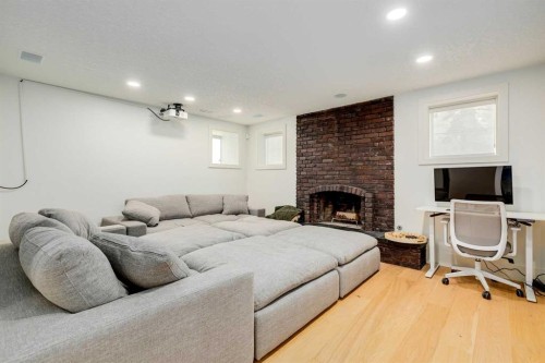 1206 Varsity Estates Road Nw, Calgary, AB - Indoor With Fireplace