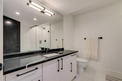 1206 Varsity Estates Road Nw, Calgary, AB - Indoor Photo Showing Bathroom