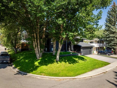 1206 Varsity Estates Road Nw, Calgary, AB - Outdoor