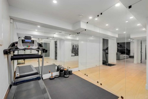 1206 Varsity Estates Road Nw, Calgary, AB - Indoor Photo Showing Gym Room