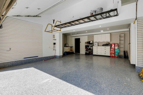 1206 Varsity Estates Road Nw, Calgary, AB - Indoor Photo Showing Other Room