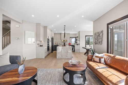 3 Tremblant Point Sw, Calgary, AB - Indoor Photo Showing Living Room