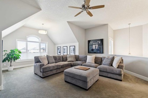 826 Wentworth Place Sw, Calgary, AB - Indoor Photo Showing Living Room