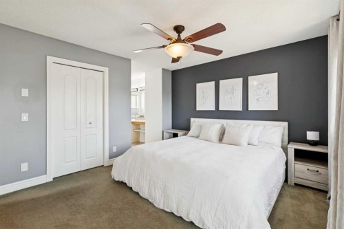 826 Wentworth Place Sw, Calgary, AB - Indoor Photo Showing Bedroom