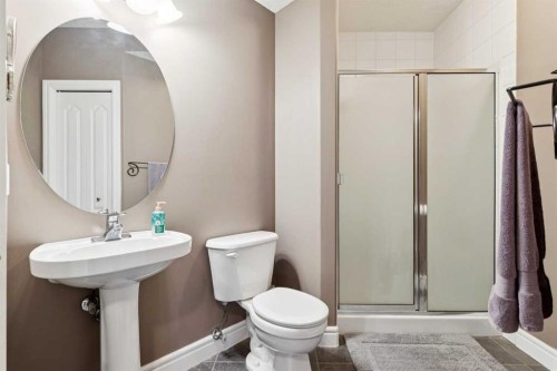 826 Wentworth Place Sw, Calgary, AB - Indoor Photo Showing Bathroom