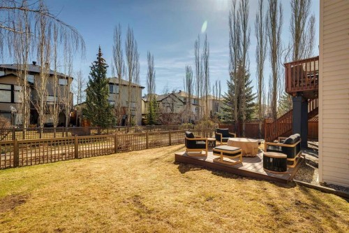 826 Wentworth Place Sw, Calgary, AB - Outdoor
