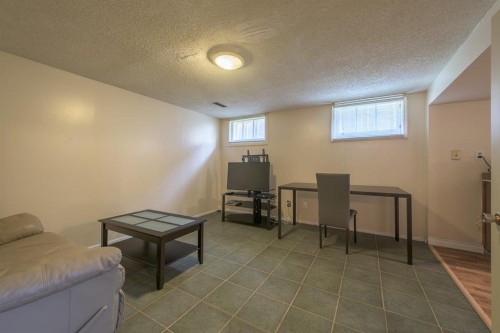 202 15 Avenue Ne, Calgary, AB 